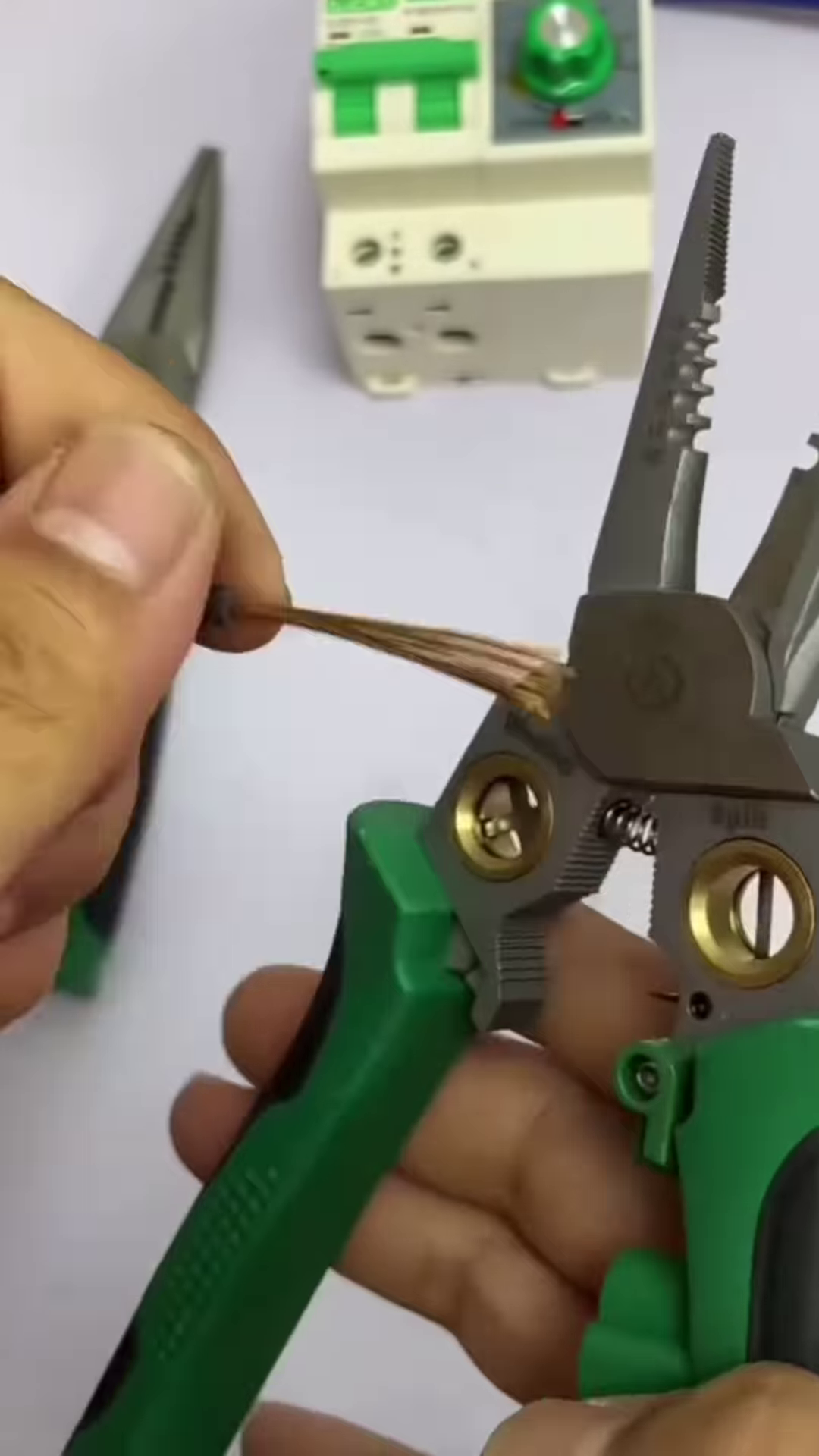 🔧 Precision Multi-Function Pliers – Power in Your Palm ⚙️