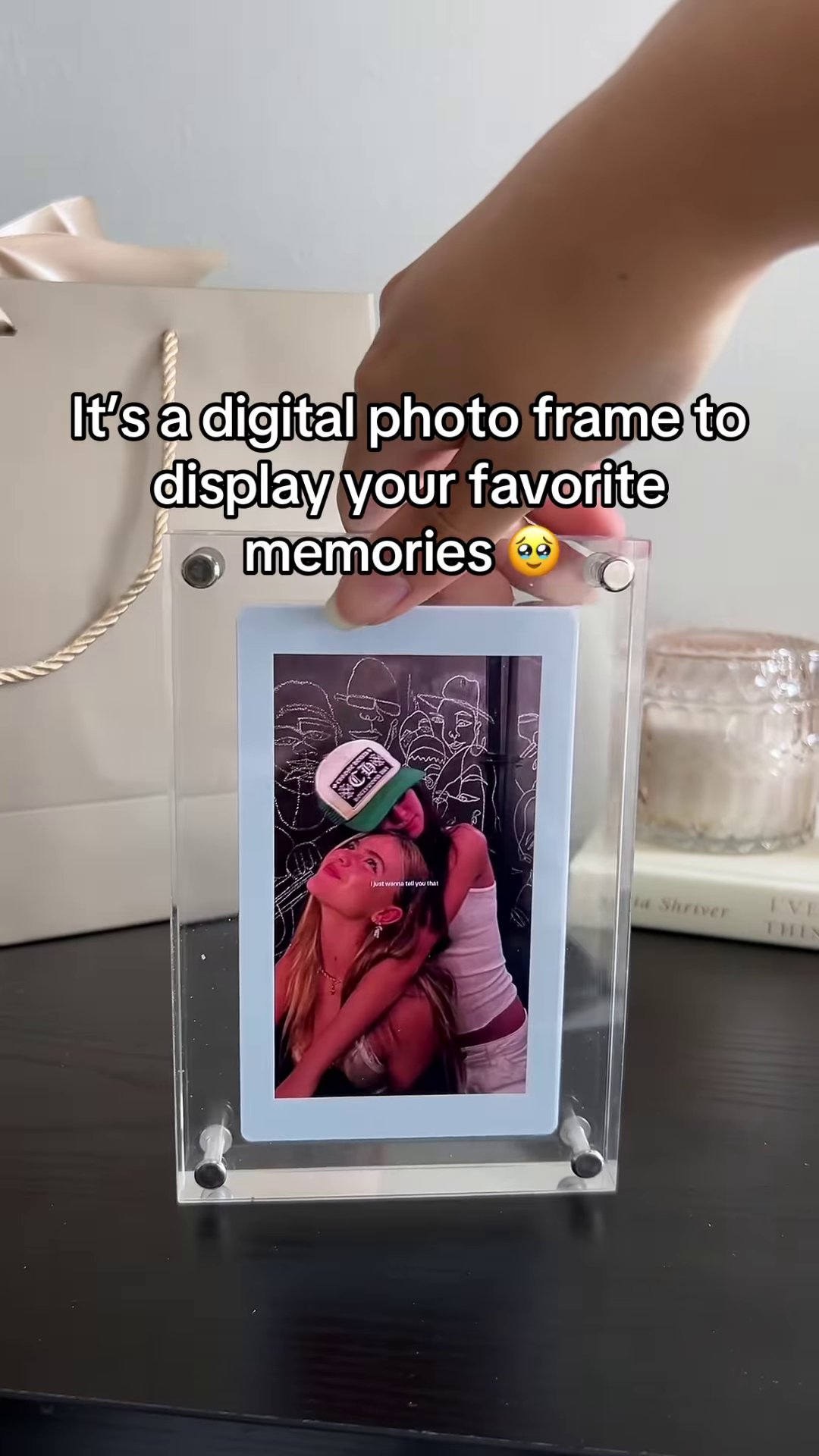 Modern Acrylic Digital Photo Frame with HD IPS Display – Replay Your Favorite Memories in Motion