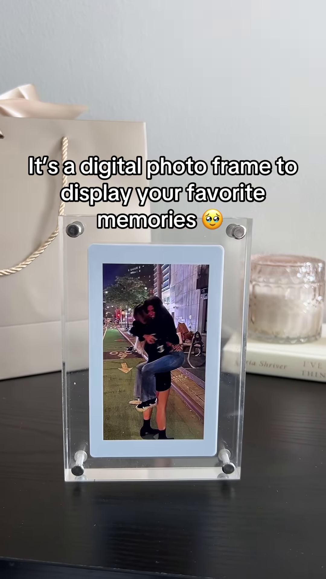 Modern Acrylic Digital Photo Frame with HD IPS Display – Replay Your Favorite Memories in Motion