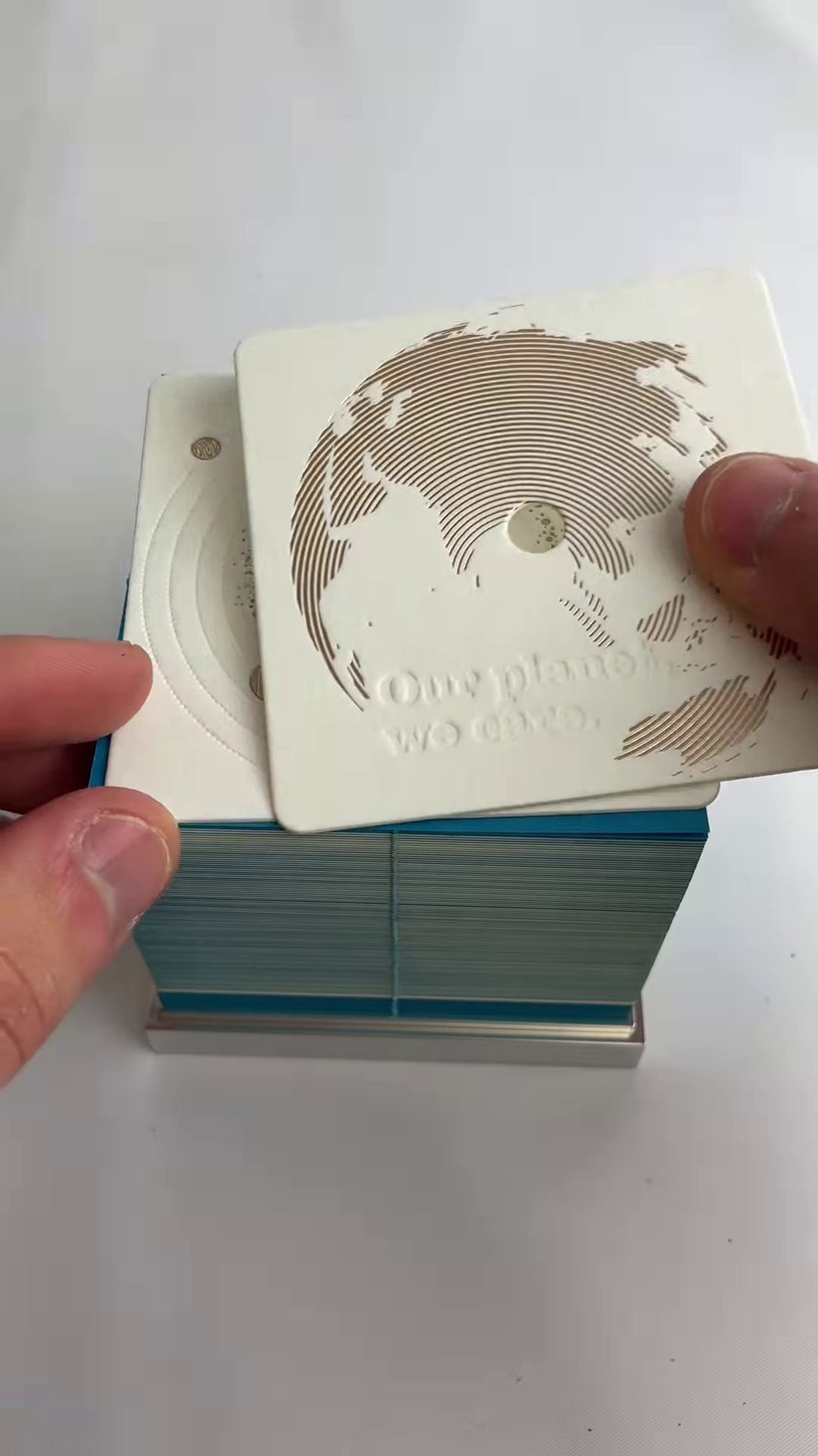 Luxury 3D Miniature Earth Sculpture Memo Pad – Handcrafted Topographical Globe with Premium Acrylic Display Case